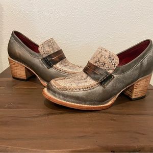 Freebird Chevelle Heeled Leather Slip-on Loafers Woman’s size 8